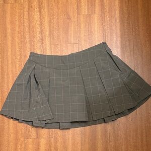 BROWN Pleated Women's Skirt